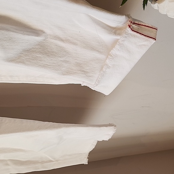 Torrid - Mom Straight Vintage Stretch High-Rise Jean in Optic White - Picture 4 of 13